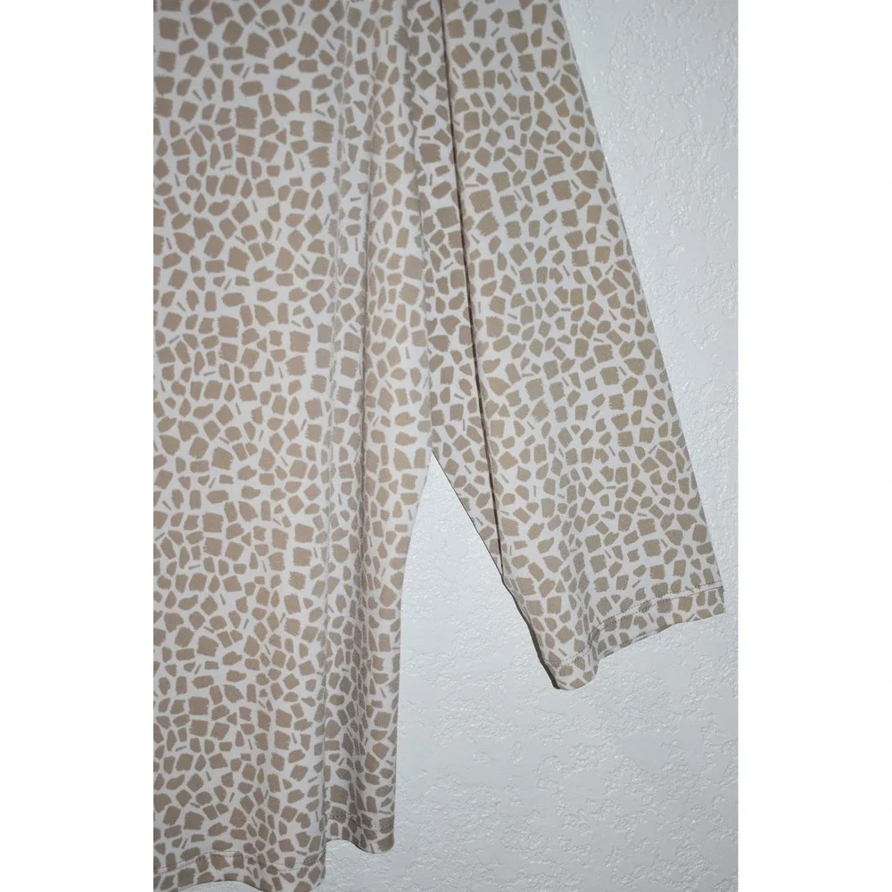 Susan Graver XL Stretch Blouse Button Front Mosaic Print 3/4 Sleeve Tan White - Picture 13 of 16